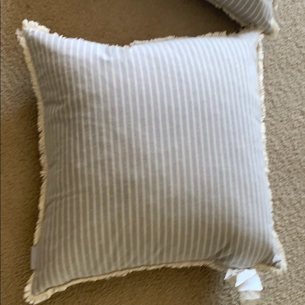 Pillows - Picture 3 of 4